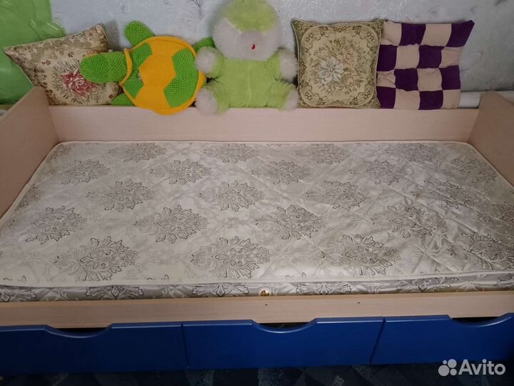 Кровать дельфин