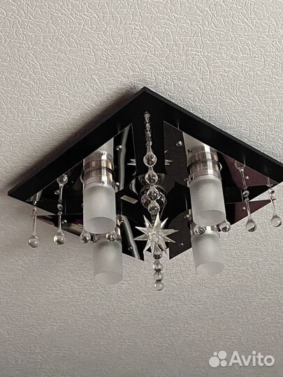 Потолочная люстра