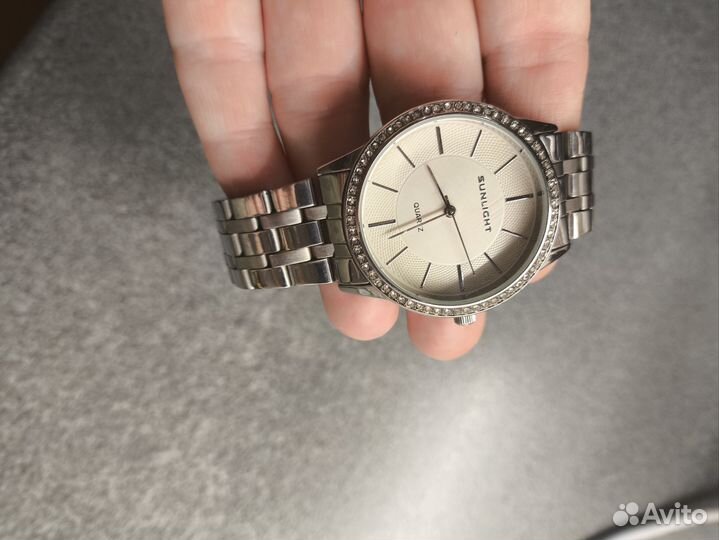 Часы наручные женские Sunlight