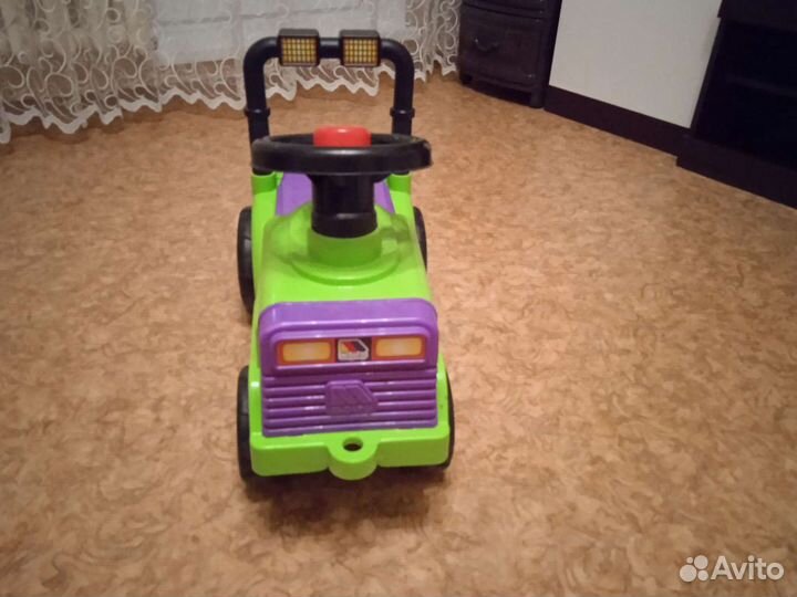Детские игрушки трактор