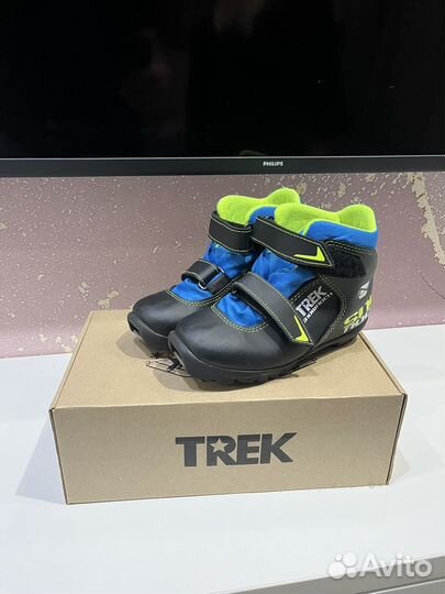 Лыжные ботинки детские 34 размер