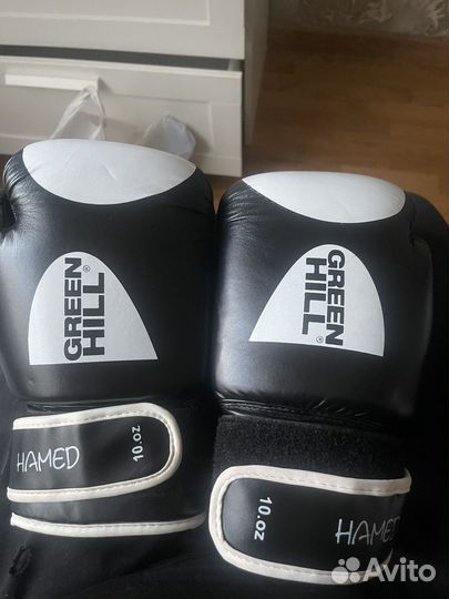 Боксерские перчатки 10 oz green hill