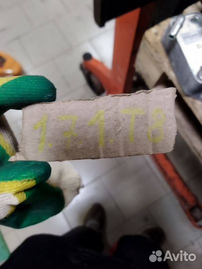 Элемент двигателя Volvo xc90 T8 31384123