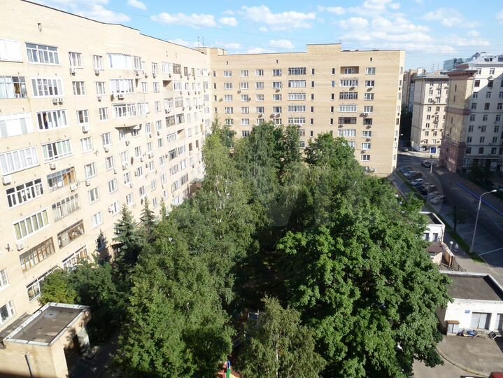 2-к. квартира, 88 м², 8/9 эт.