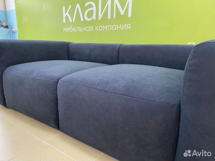 Диван прямой с подушками