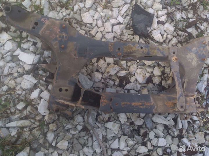 Подрамник задний Ниссан кашкай 10