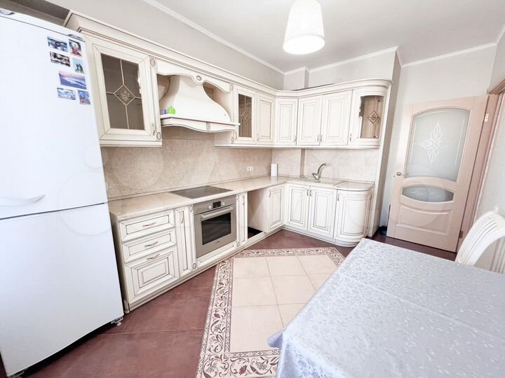 3-к. квартира, 76 м², 8/9 эт.