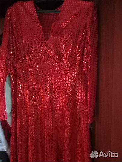 Шикарное вечернее платье 50р