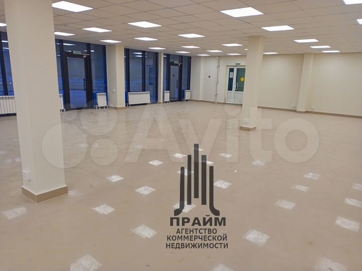 Торговая площадь у перекрестка в новом ЖК, 80 м²
