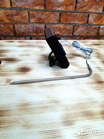 Электронный термометр с выносным щупом и сигналом