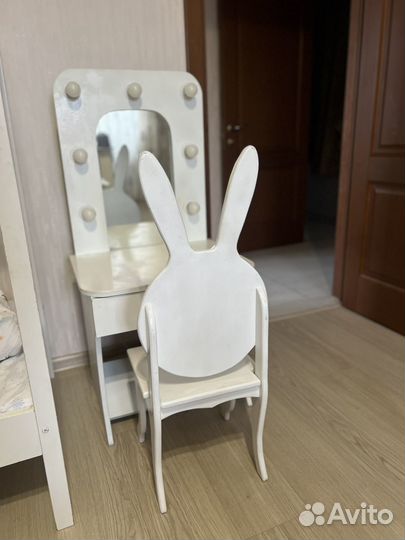 Детский туалетный столик для девочки