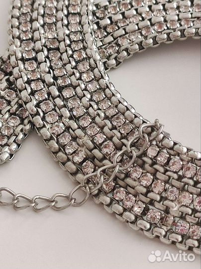 Колье женское со стразами новое