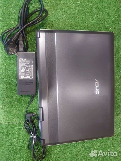 Ноутбук asus