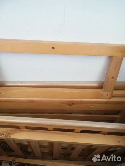 Продам кроватку детскую