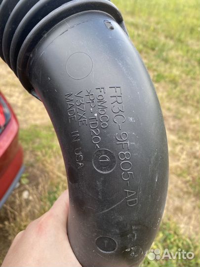 Патрубок воздушного фильтра Ford mustang 6