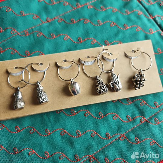 Подвески на бокал металлические 