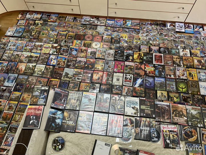 Компьютерные игры 2000ых диски мобильные игры