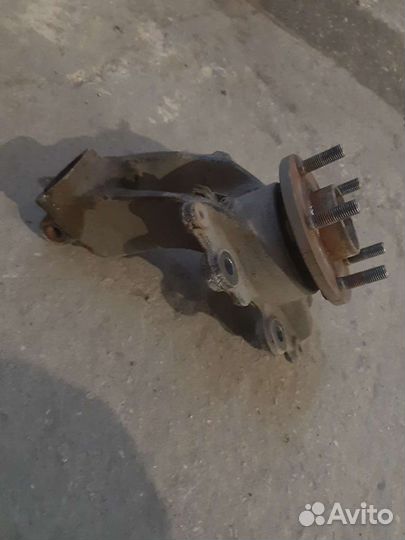 Поворотный кулак