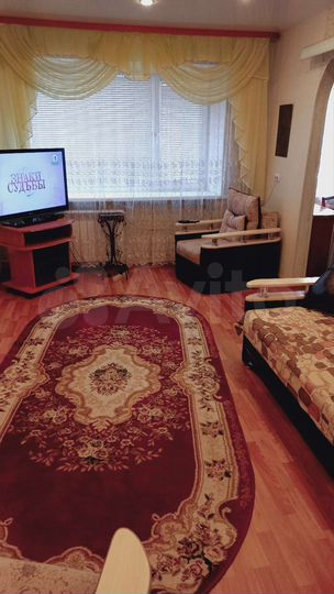 2-к. квартира, 43 м², 1/4 эт.