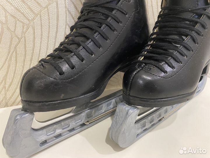 Фигурные коньки Jackson 21,2 см