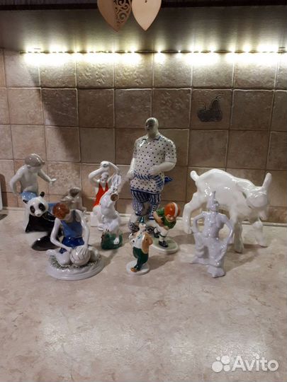 Фарфоровые статуэтки