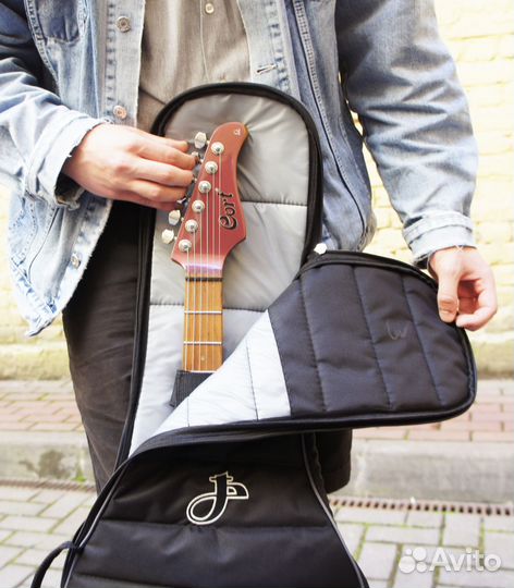 Чехол для электрогитары, Мозеръ