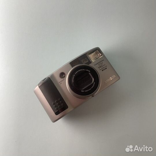 Minolta freedom zoom 140