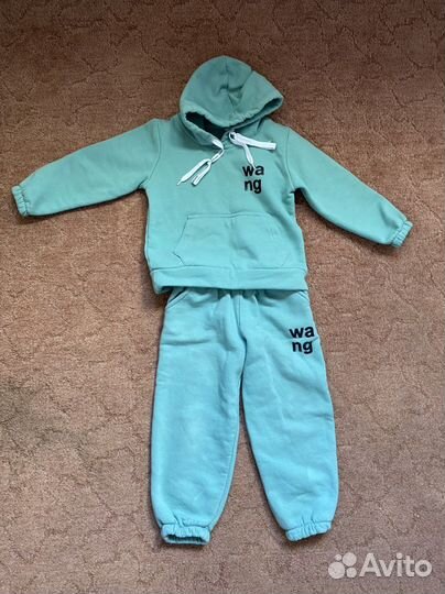 Спортивный костюм