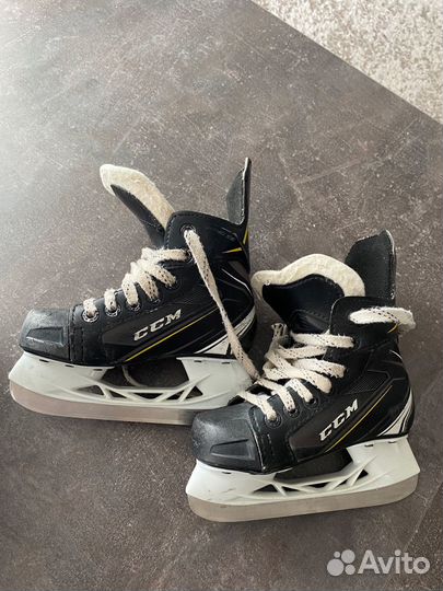 Коньки хоккейные детские CCM 28 размер