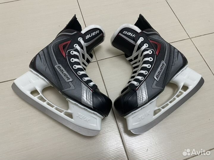 Коньки bauer (37.5 разм : 5 R ) vapor x 30