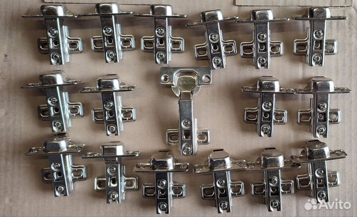 Петля мебельная Boyard 17 шт