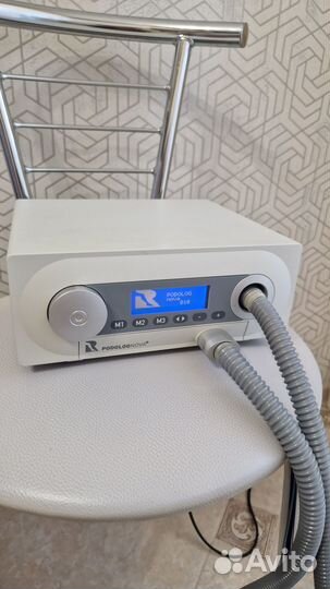 Аппарат для педикюра с пылесосом и UV тумбой