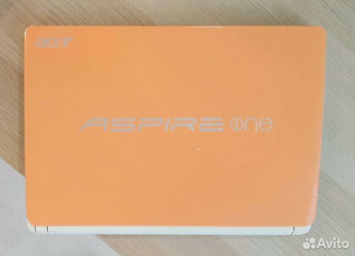 Нетбук Acer aspire one