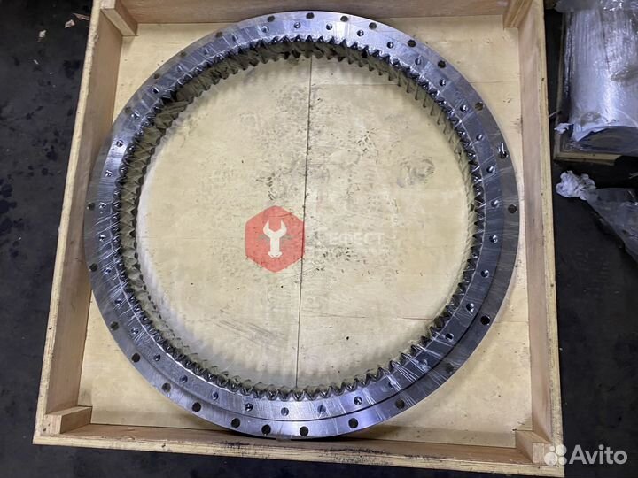 Опорно-поворотный круг Doosan DX420LC