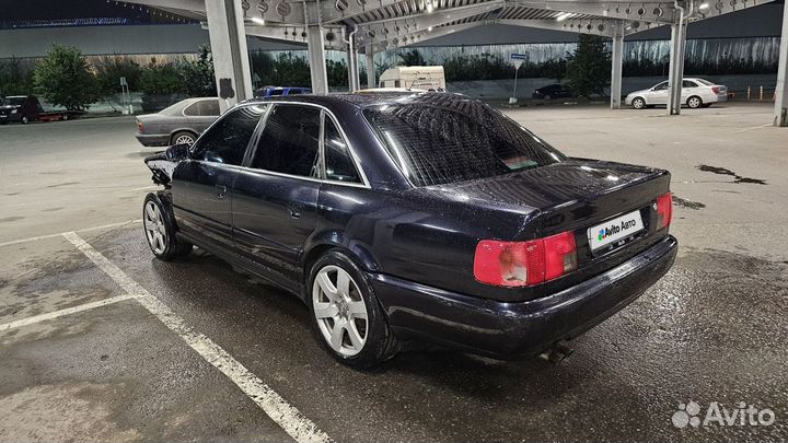 Audi A6 2.6 МТ, 1996, битый, 160 000 км