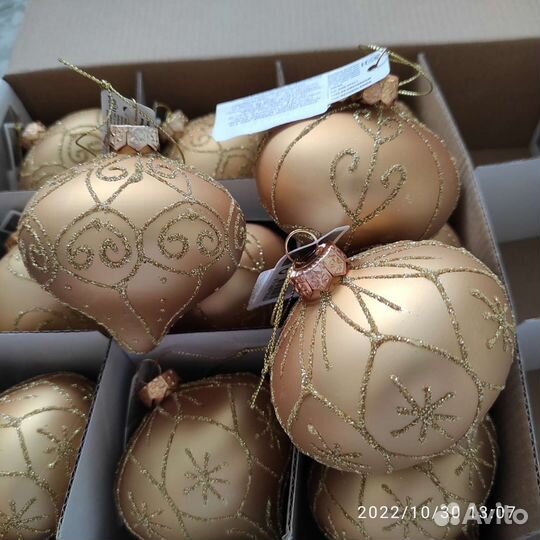 Стеклянные елочные шары от Koopman Inc