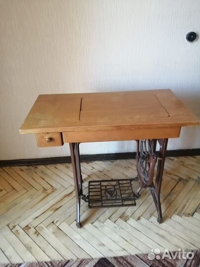 Швейная машинка 