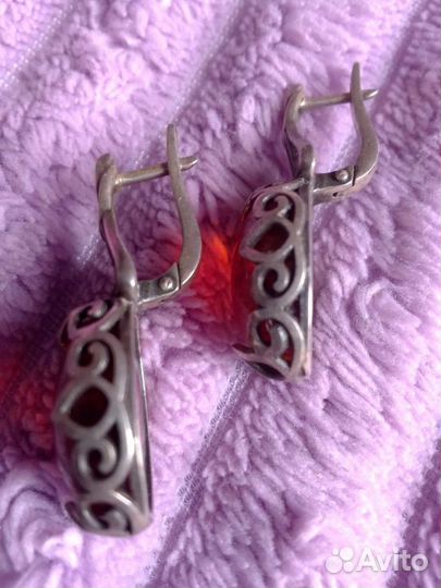 Роковая красота граната