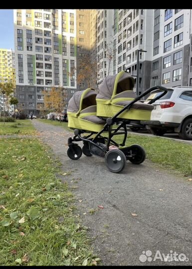 Коляска для двойни