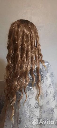 Парик омбре пепельный блонд на сетке