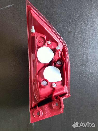 Фонарь задний правый mitsubishi lancer 10 новый