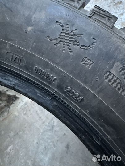 Pirelli Ice Zero 2 235/55 R19