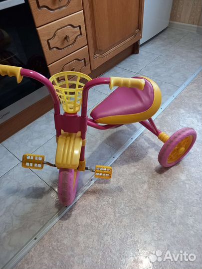Детский трехколесный велосипед бу