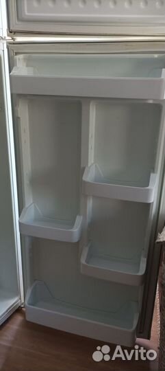 Холодильник Regal