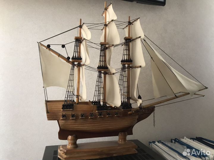 Корабль (ручная работа)