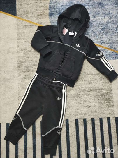 Спортивный костюм adidas для мальчика