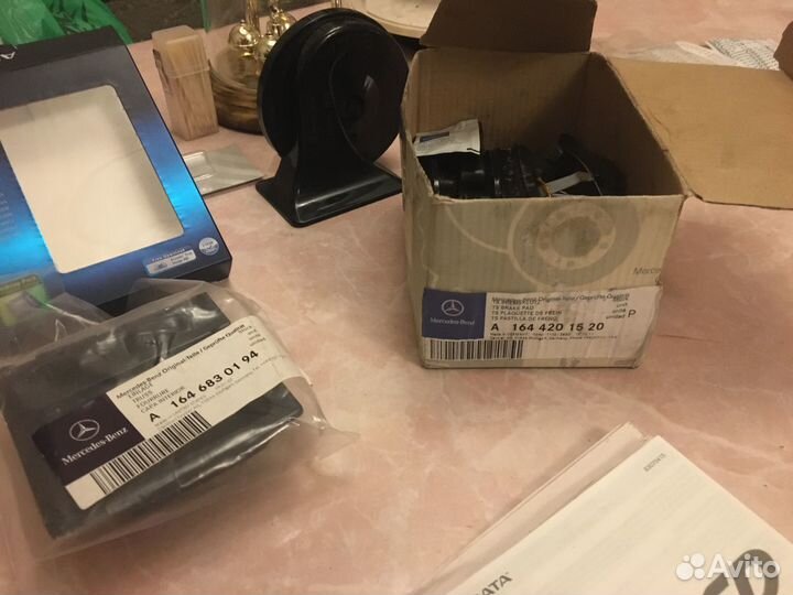 Комплект стоек пневматических MercedesW164 + ещё