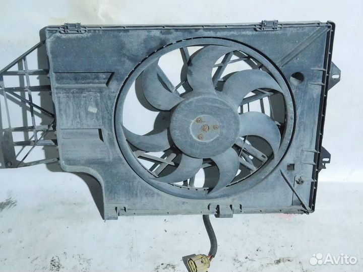 Вентилятор радиатора Vw транспортер T5 1,9