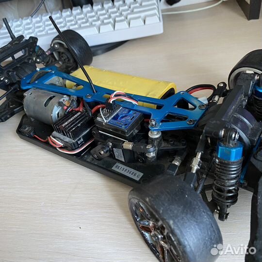 Hsp flying fish 1 машинка на радиоуправлении