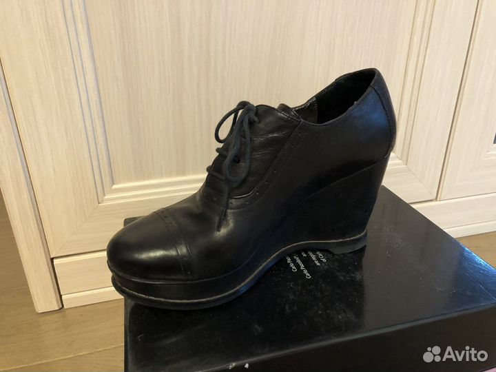 Ботинки на платформе фирмы «Cover»